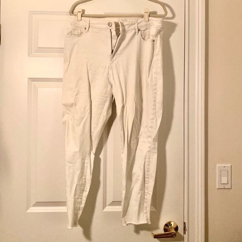 Loft skinny frayed jeans